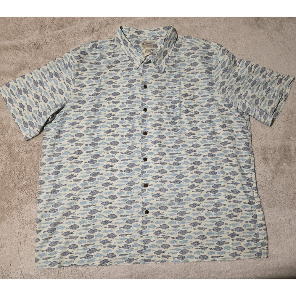 LL Bean Shirt Men XXL White Blue Fish All Over Print Short Sleeve Hawaiian Loop